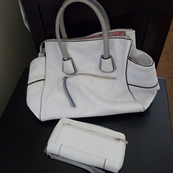 Purse - Picture 2 of 4